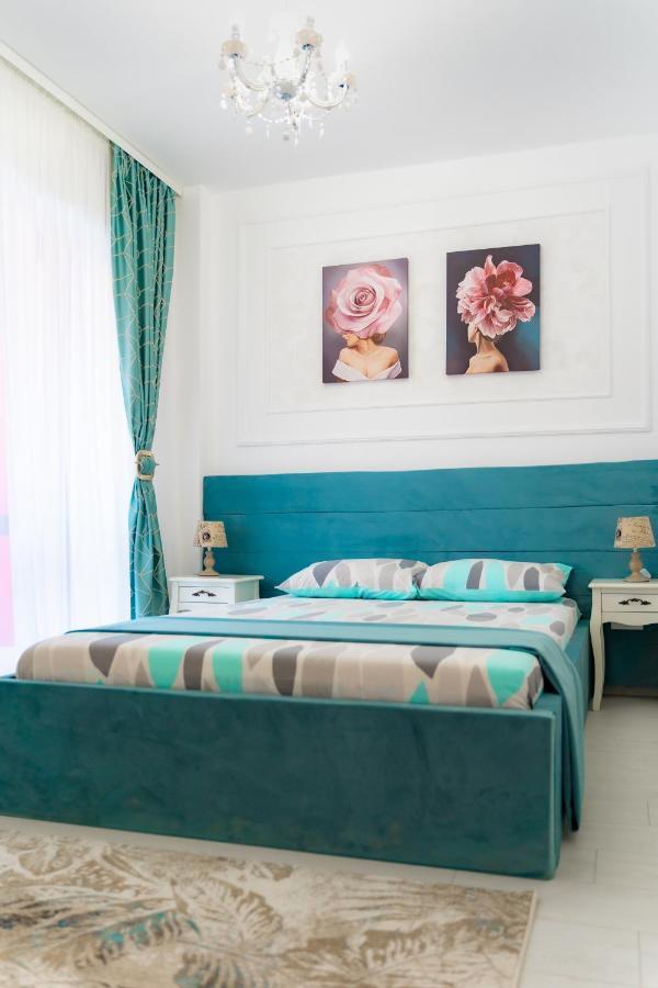 Unique Hotel Apartments Яссы Экстерьер фото