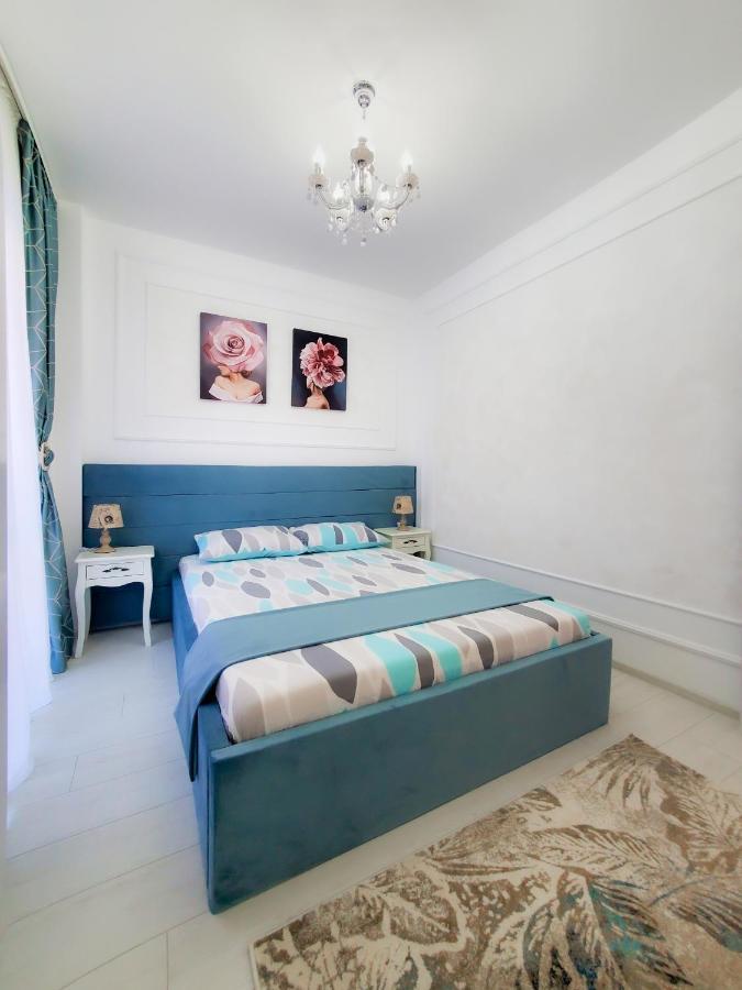 Unique Hotel Apartments Яссы Экстерьер фото