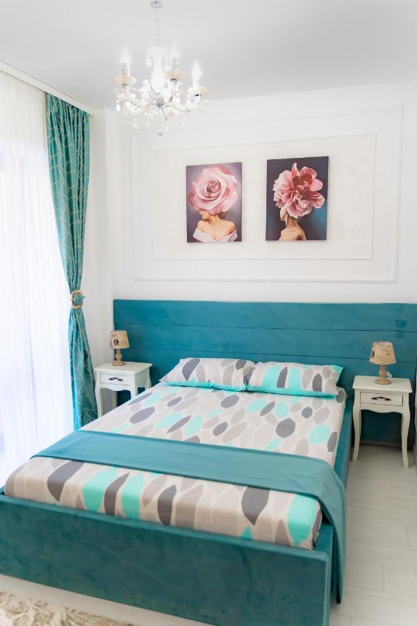 Unique Hotel Apartments Яссы Экстерьер фото