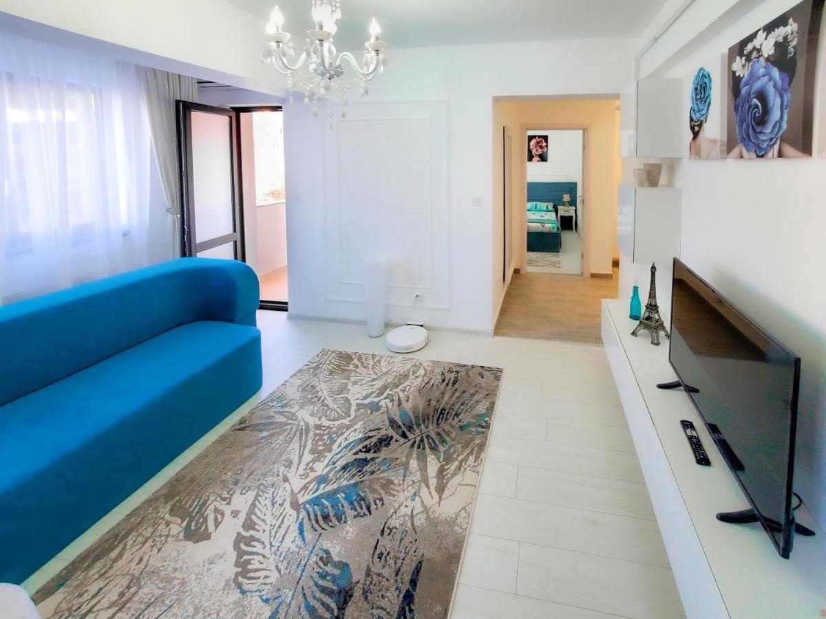 Unique Hotel Apartments Яссы Экстерьер фото