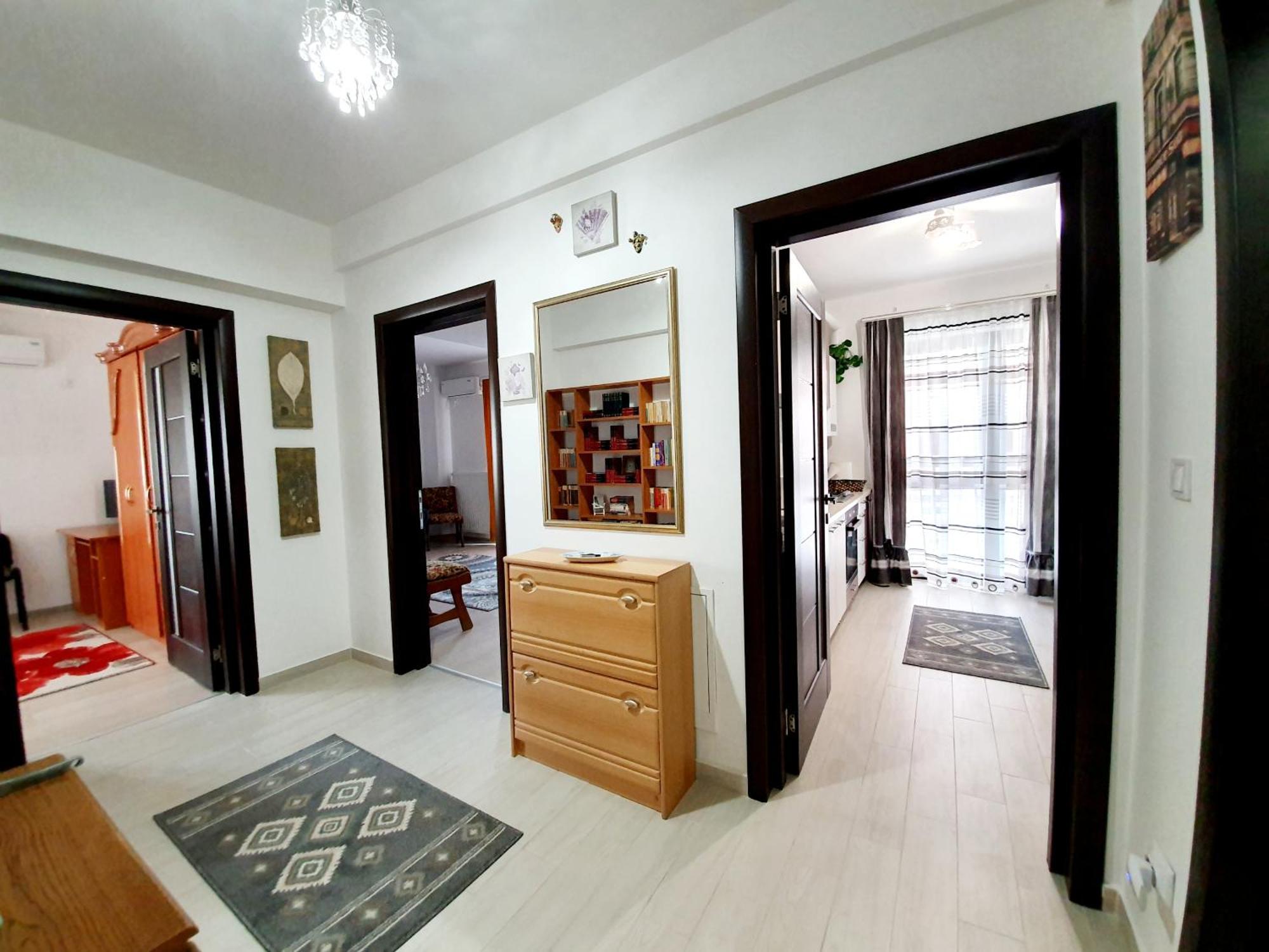 Unique Hotel Apartments Яссы Экстерьер фото